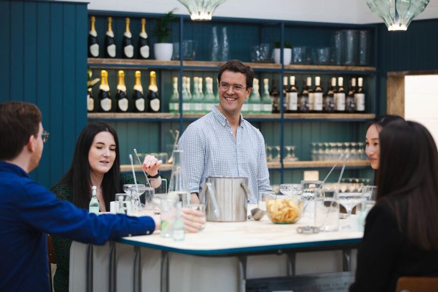 Edinburgh: Lind & Lime Gin Distillery Tour & Tasting - Coburg Street to Leith: where this gin tour actually feels real