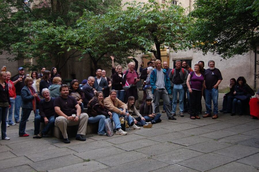 Edinburgh Literary Pub Tour with "Real-Actors" - Who this tour is best for, and who might skip it