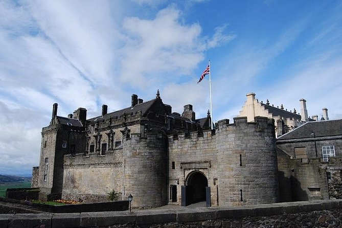 Edinburgh: Loch Lomond, Stirling Castle and the Kelpies Day Tour - Price and Value: What You Pay for, and What You Add Later