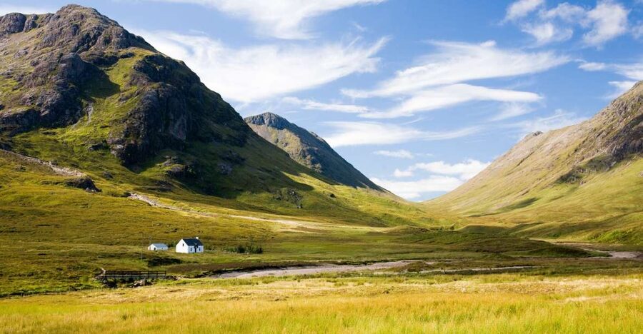 Edinburgh: Loch Ness, Glencoe, and Highlands Day Tour - Stirling and Callander: the calm before the dramatic turns
