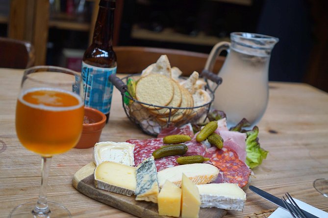 Edinburgh Luxury Private Food & Drink Tour with Eat Walk Tours - New Town, the Athens-inspired plan, and the best shopping-and-sipping energy