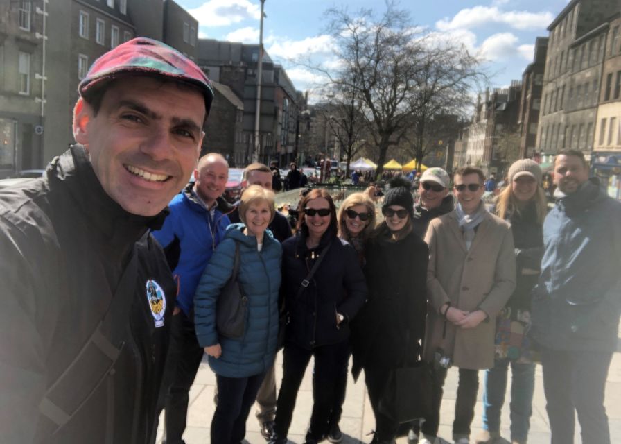 Edinburgh: Mountebank Comedy Walk - What to bring, and how to dress for the streets