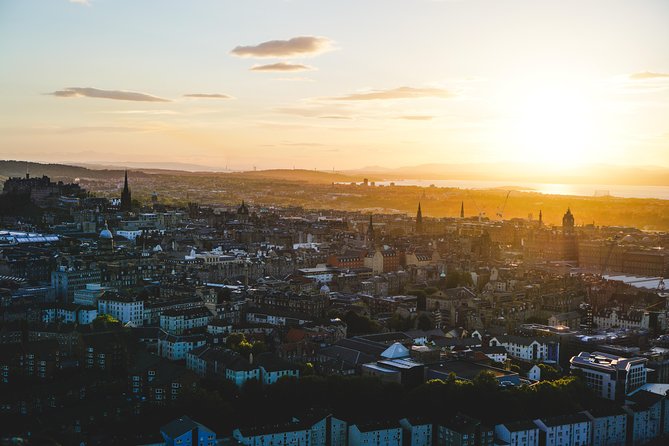Edinburgh Night Tour with a Local Guide: Private & 100% Personalized - Looking up at Edinburgh: Royal Observatory stargazing at night