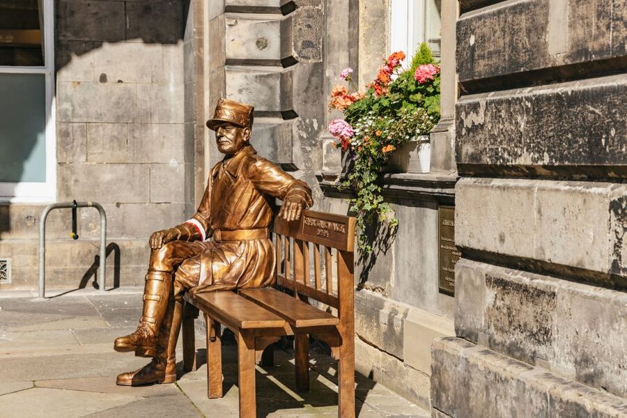 Edinburgh: Old Town History and Tales Walking Tour - Should you book this Edinburgh Old Town History and Tales walking tour?