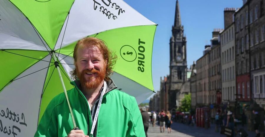 Edinburgh: Old Town History and Tales Walking Tour - Meeting at Adam Smith and stepping into the Old Town