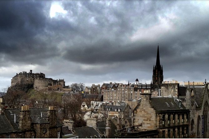 Edinburgh - Old Town Stories - Mercat Cross: architecture, the Great Fire of 1824, and why it still matters