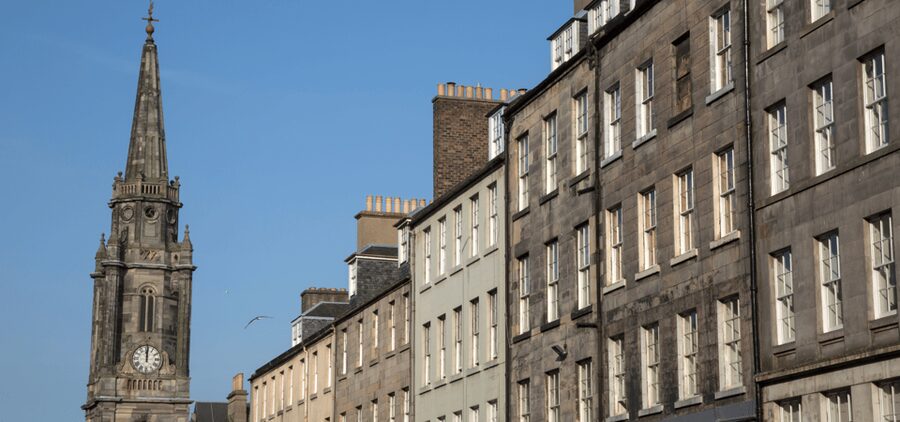 Edinburgh: Old Town Walking Tour with an APP - How the Trippy Tour Guide app runs your Edinburgh walk