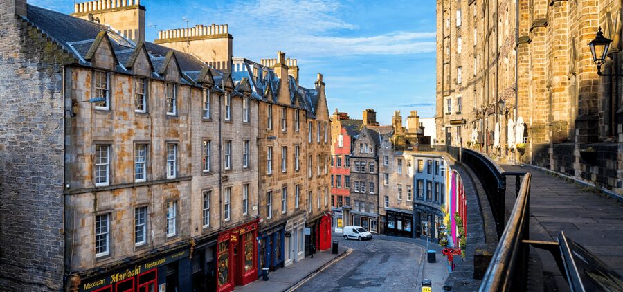 Edinburgh: Old Town Walking Tour with an APP - Grassmarket Square: public executions to pubs, shops, and cafes