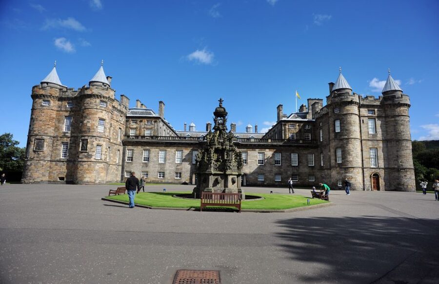 Edinburgh: Palace of Holyroodhouse Entry Ticket - Practical logistics inside Holyroodhouse: security, phones, and a one-way flow