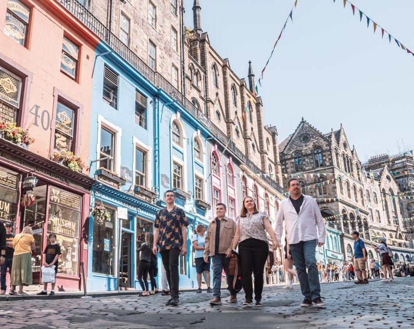 Edinburgh: Photo Shoot with a Private Vacation Photographer - Should you book this private Edinburgh photo shoot?