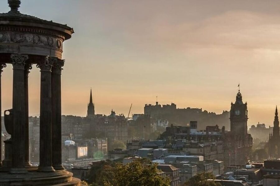 Edinburgh: Private Guided Customized Walking Tour - Meet Your Guide, Then Tune the Route to Your Tastes