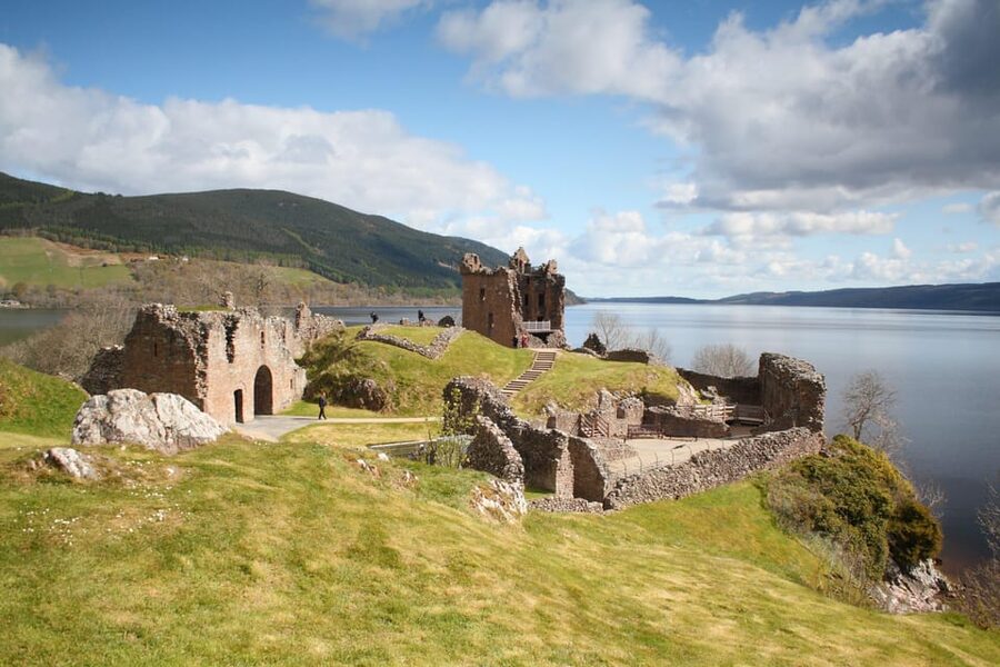 Edinburgh: Private Loch Ness, Glencoe & The Highlands Tour - The Loch Ness boat cruise: the part you will plan around
