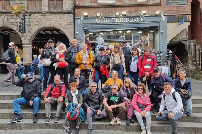 Edinburgh Private Walking Tour in Spanish - National Museum of Scotland, Dolly the sheep, and witch persecution context