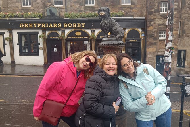 Edinburgh Private Walking Tour in Spanish - Greyfriars Kirk: Bobby, Mortsafes, and Harry Potter links