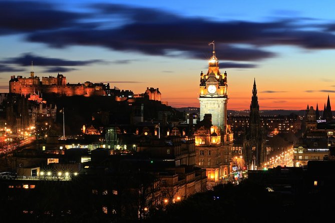 Edinburgh: Private Walking Tour - Stories of the famous and the infamous, not just dates