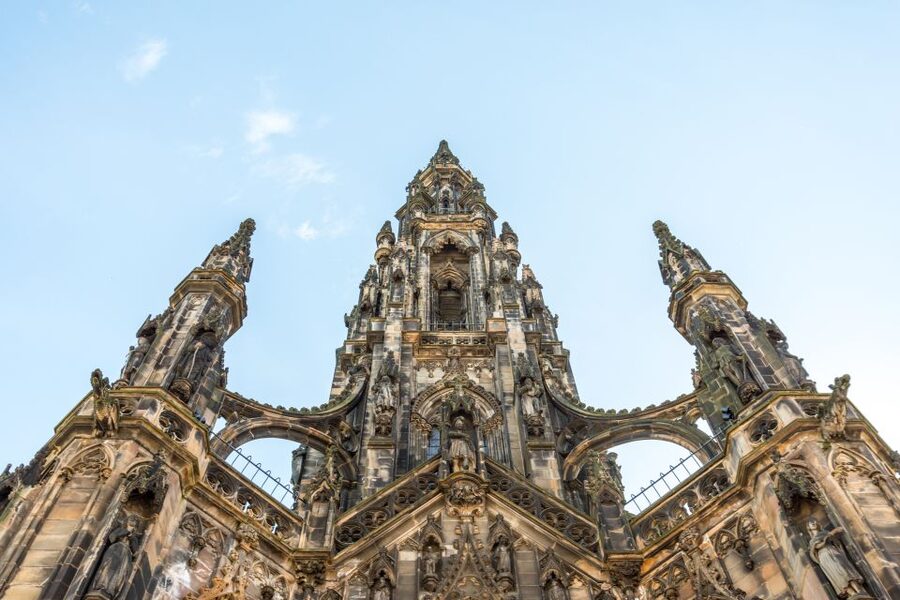 Edinburgh: Royal Attractions with Hop-On Hop-Off Bus Tours - A realistic 2-day plan that fits the bus routes
