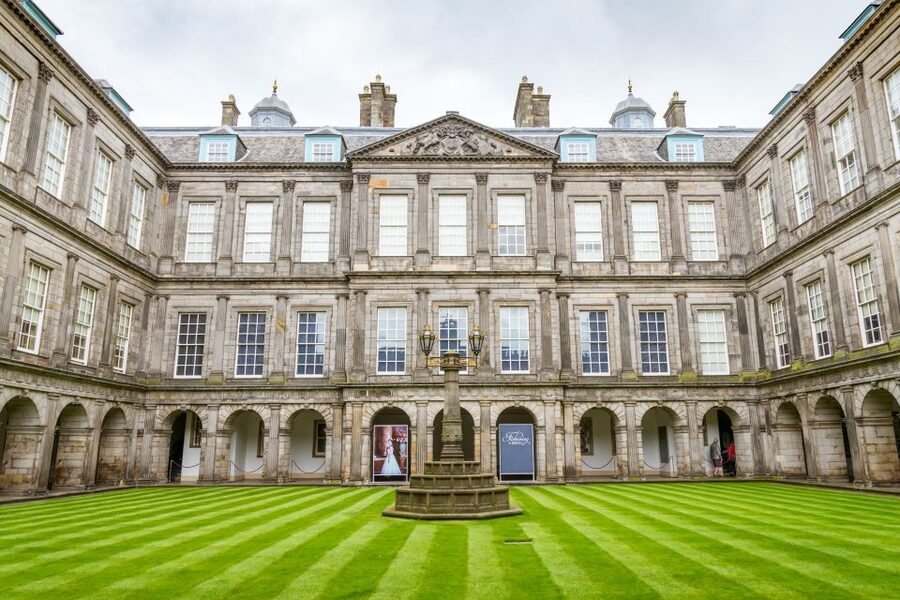 Edinburgh: Royal Attractions with Hop-On Hop-Off Bus Tours - How good is the value if you only have 2 days?