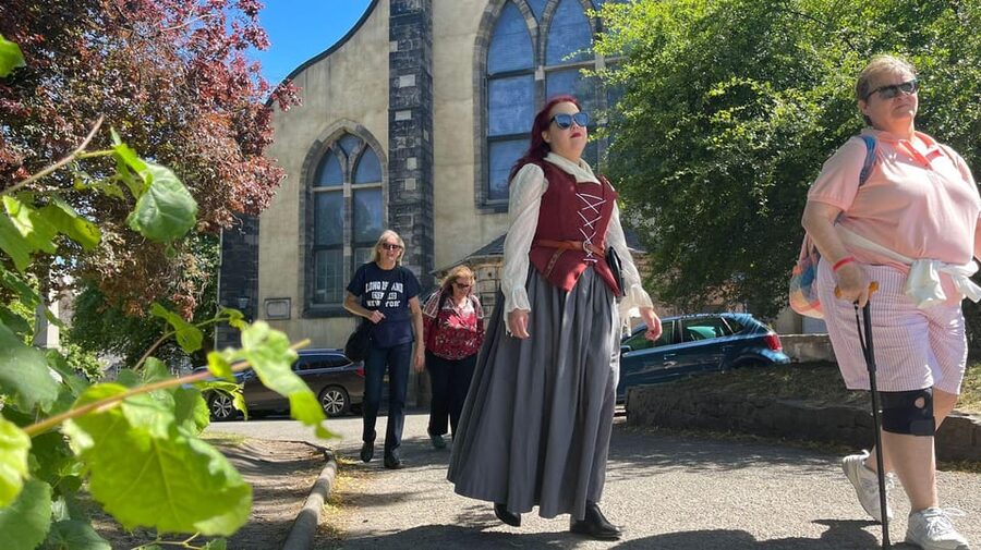Edinburgh: Royal Mile Old Town Walking Tour - Charlotte’s costume is not cosplay, it’s part of the method