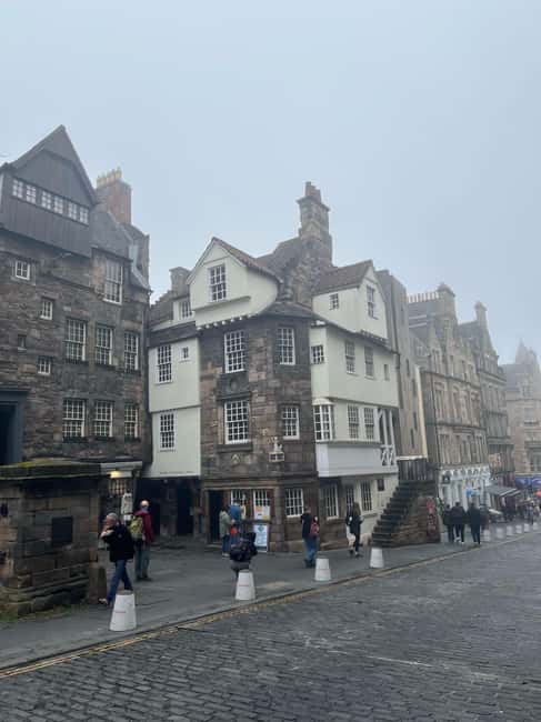 Edinburgh's Dark and Hidden History Walking Tour ☠️ - From White Hart Inn to the Royal Mile, you get the full Old Town sweep