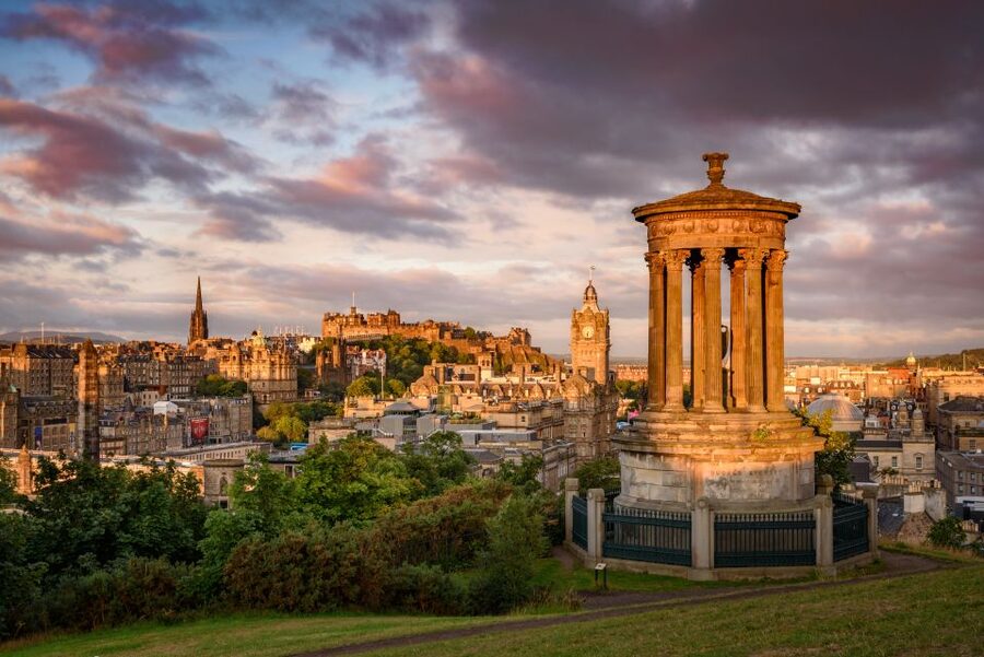 Edinburgh's Hidden Treasures Black Taxi Tour - Private London Cab, Not a Bus Shuffle