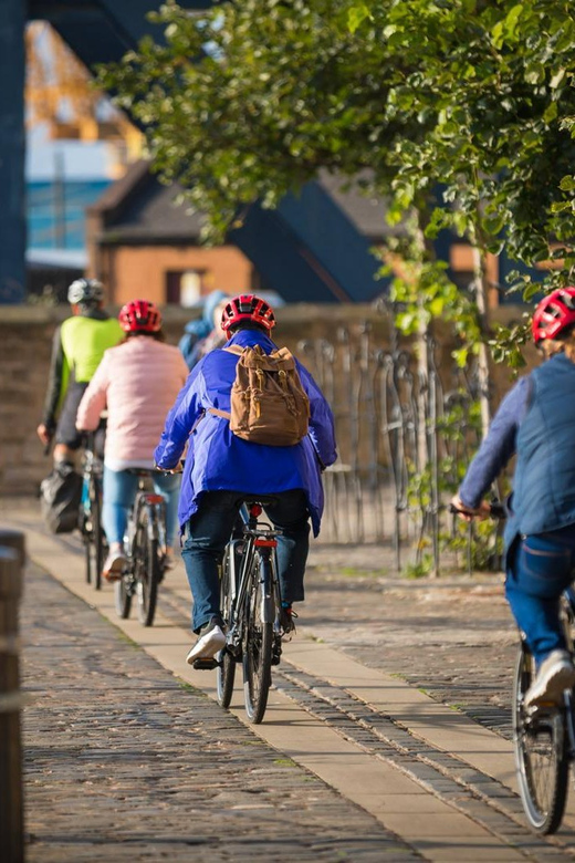 Edinburgh: Sightseeing Bike Tour - Standard bike or e-bike: hills, effort, and real comfort