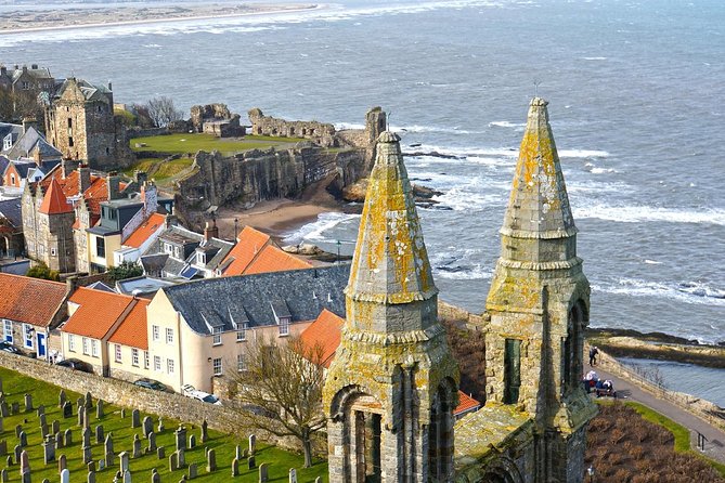 Edinburgh: St Andrews & The Fishing Villages of Fife - St Andrews in real time: medieval center, Old Course area, and enough free space