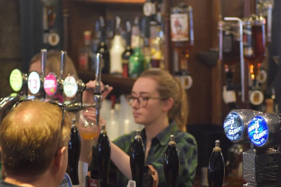 Edinburgh: Stand Up Comedy Show - Who should book this, and who might skip it