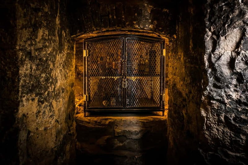 Edinburgh: The Lost Close Underground Scotch Whiskey Tasting - Key takeaways before you go