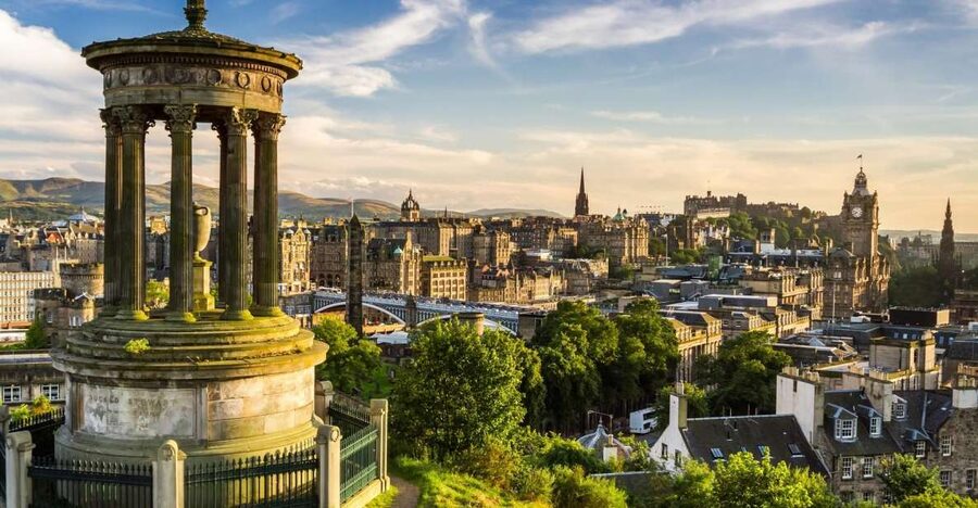 Edinburgh: The Royal City Tour from London - Key Things to Know Before You Go