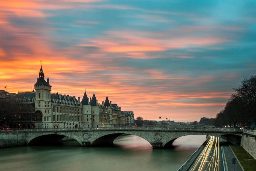 Edinburgh: The Royal City Tour from London - Price and Value Check for a $322 Day Trip