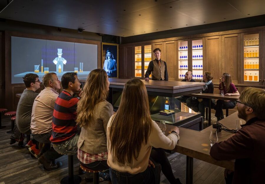 Edinburgh: The Scotch Whisky Experience Tour and Tasting - The guides and the visual approach people remember