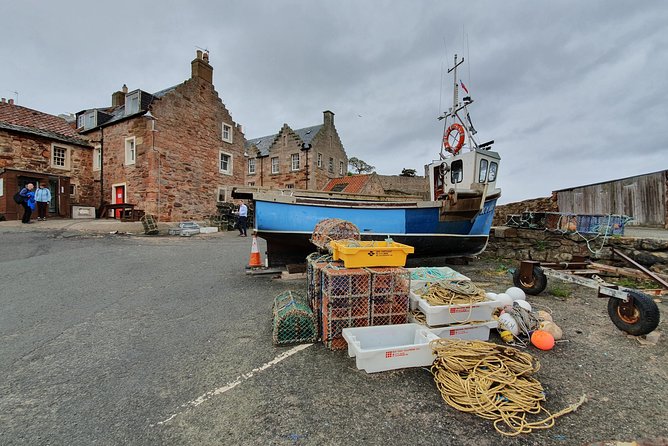 Edinburgh to St Andrews private driving tour - University of St Andrews: Walking the Grounds That Still Matter