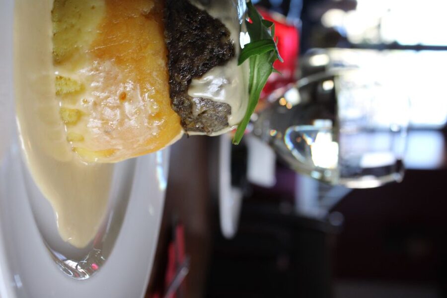 Edinburgh: Tolbooth Tavern Haggis Taster & Whisky Sampling - Key things to know before you go