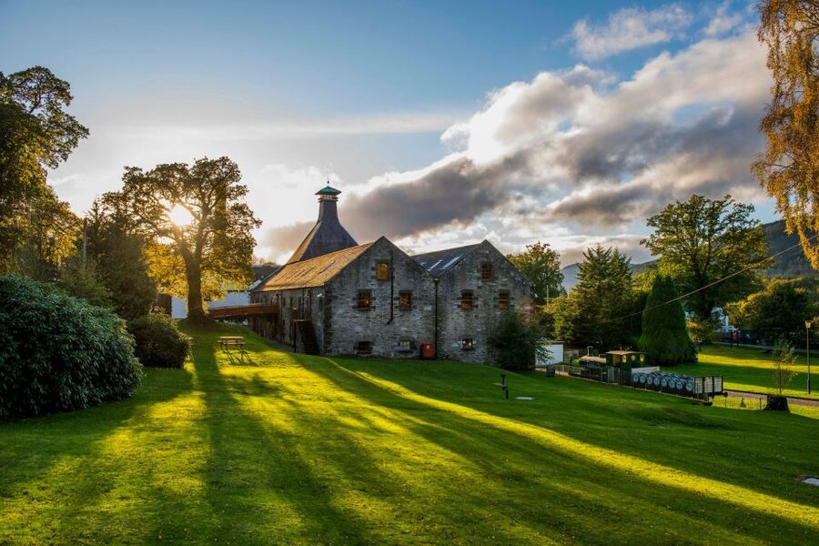 Edinburgh: Ultimate Whisky Experience - Dewar’s Aberfeldy Distillery: whisky and chocolate in the same tasting plan