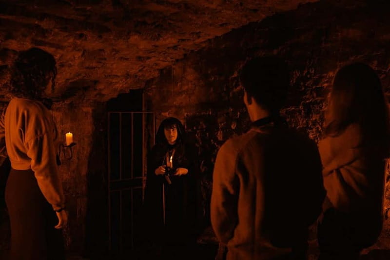 Edinburgh: Underground Vaults and Graveyard Evening Tour - Who this fits best (and who should think twice)