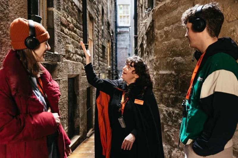 Edinburgh: Underground Vaults Evening Ghost Tour with Whisky - From Royal Mile meets to Blair Street darkness