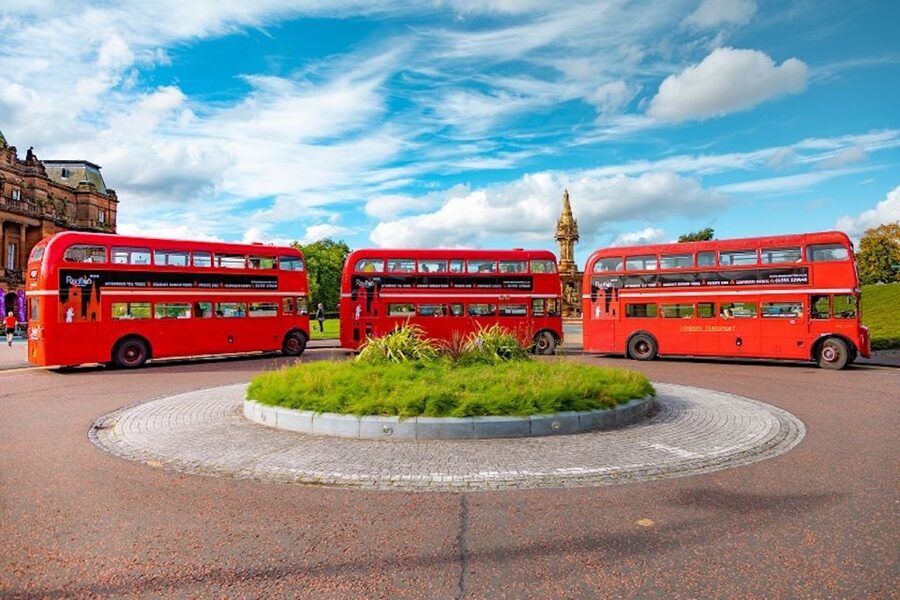 Edinburgh: Vintage Bus Tour with Afternoon Tea or Gin - The 1.5-hour route: what you see, what you skip, and what to expect