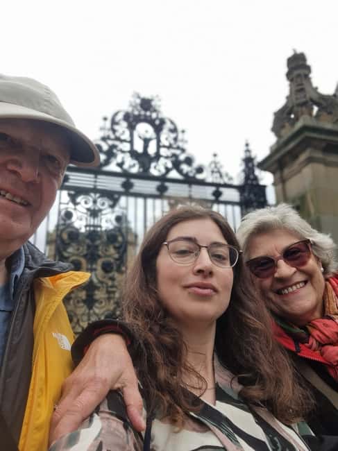 Edinburgh Welcome Tour: Private Tour with a Local - Key highlights that matter on the ground