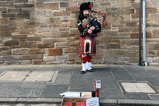 English Speaking Homestay Exploring Edinburgh and National Parks - Price and value: what $957.69 per person includes in real terms