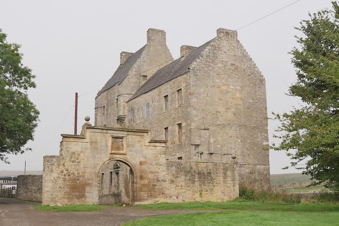 Five Outlander locations , Outlander film locations tour - Key highlights and what to watch for