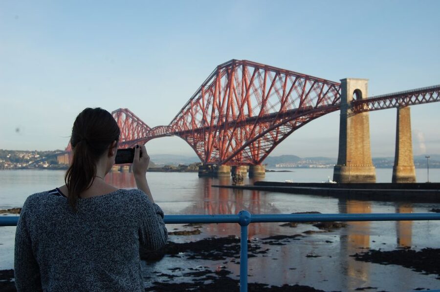 From Edinburgh: 2-Day Highlands Tour with Hogwarts Express - Day 1: Riding north from Edinburgh with Jacobite story stops