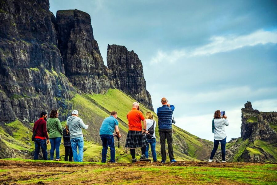 From Edinburgh: 3-Day Isle of Skye and The Highlands Tour - The Highland Folk Museum (or Ruthven Barracks in winter), seeing how people lived