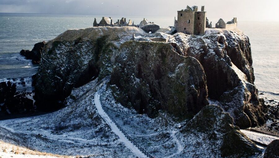 From Edinburgh: Glamis and Dunnottar Castles Tour in Italian - Key highlights you should know
