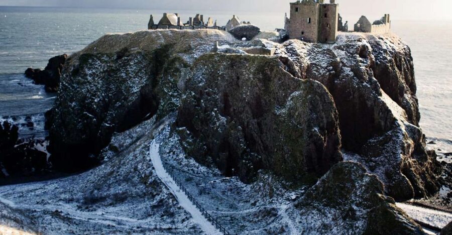 From Edinburgh: Glamis and Dunnottar Castles Tour in Italian - What to do with weather changes near Dunnottar