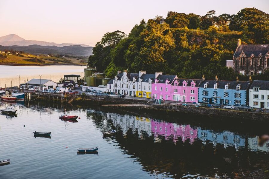 From Edinburgh: Isle of Skye and Outer Hebrides 6-Day Tour - Skye big hitters: Sligachan River, Cuillin views, Eilean Donan, Kilt Rock, and Old Man of Storr