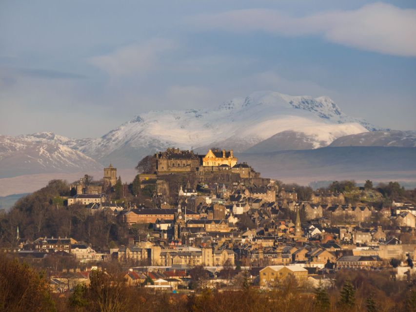 From Edinburgh: Loch Lomond, Stirling Castle & The Kelpies - Starting in Edinburgh, then straight west to the Kelpies