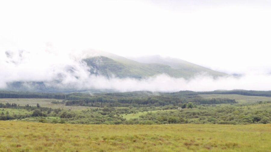 From Edinburgh: Loch Ness and Highlands Tour in Spanish - A Spanish-guided Highlands day from Edinburghs Royal Mile