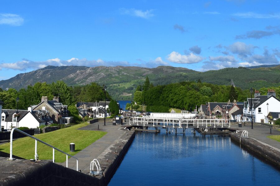 From Edinburgh: Loch Ness, Glencoe, and the Highlands Tour - Fort Augustus: Town Time on Loch Ness and the Cruise Choice