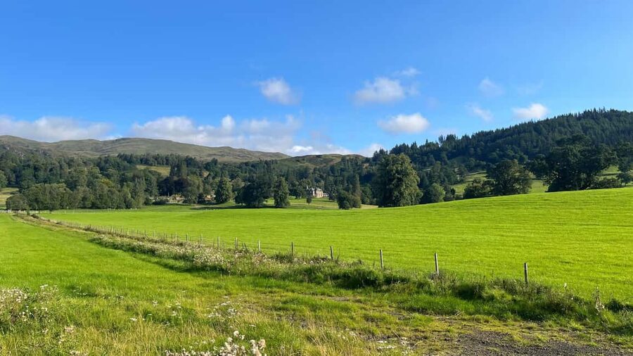 From Edinburgh: Loch Ness, Glencoe & The Highlands Day Trip - Stirling Castle, the Kelpies, and Linlithgow Palace on the Drive