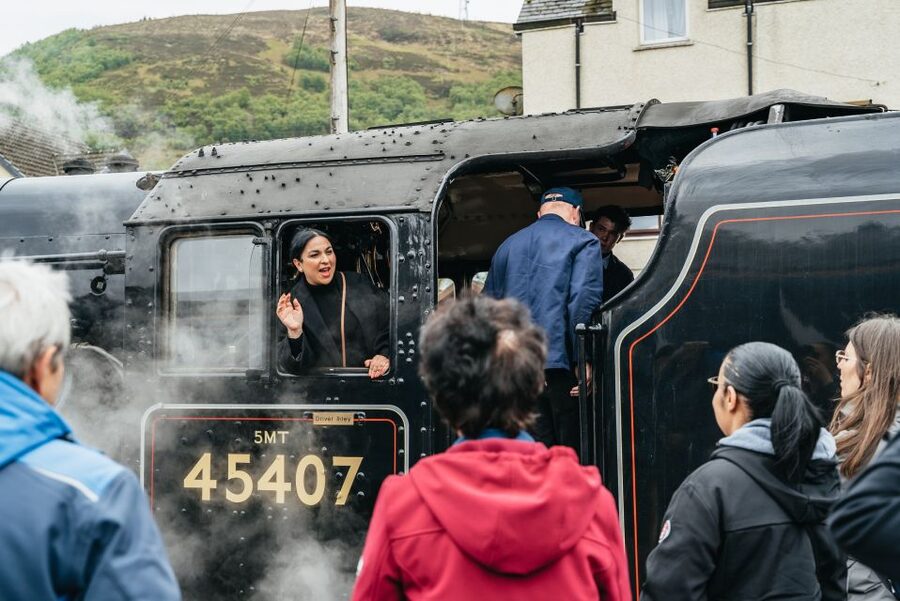 From Edinburgh: Magical Highlands Tour with Jacobite Train - A one-day Highlands route that actually works